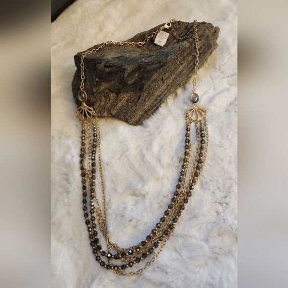 NWTβLia Sophia Beaded Necklace - Picture 5 of 11